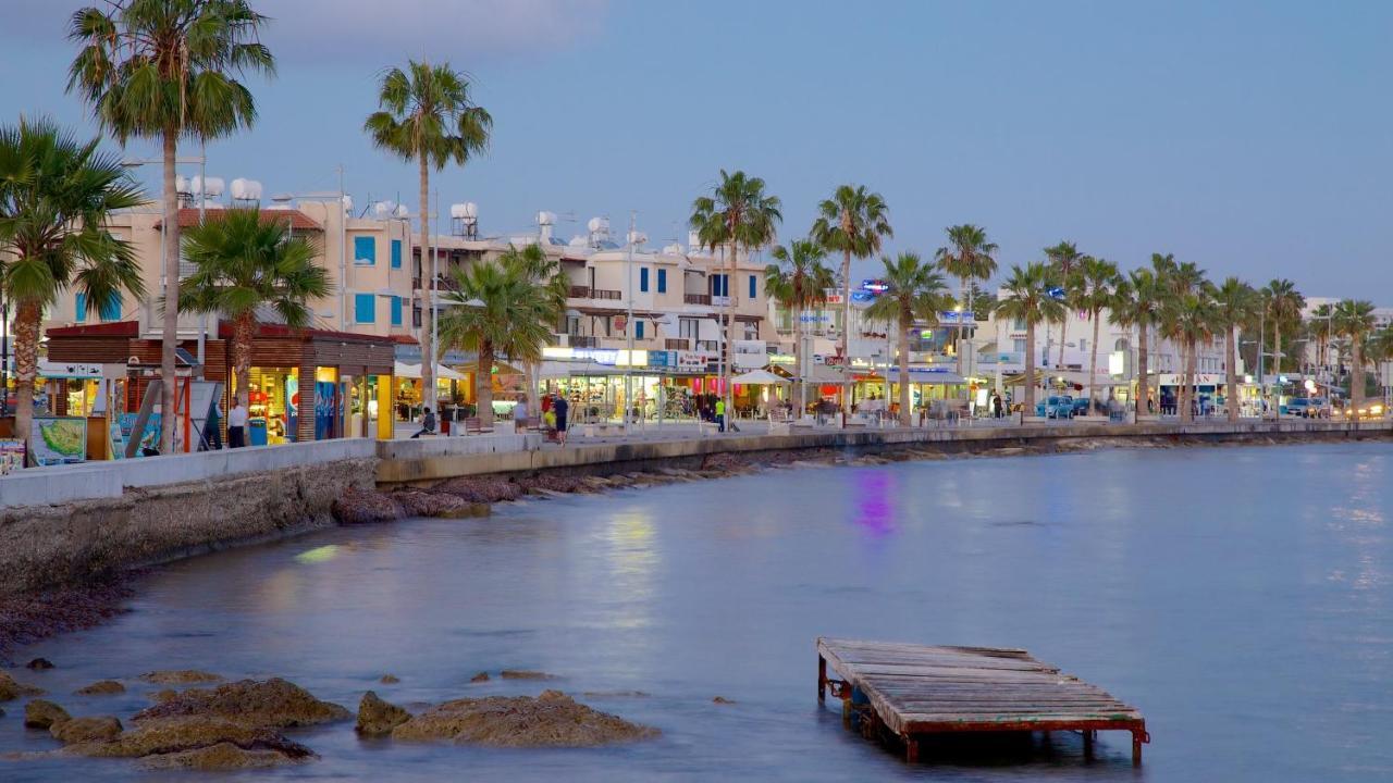 Beautiful Apartment In Harbour Paphos, Central & Close To Beach Extérieur photo